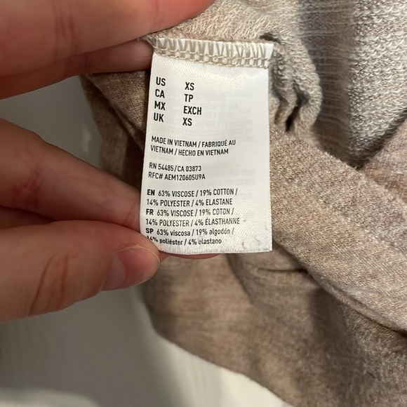 American Eagle open back sweater - Picture 6 of 6